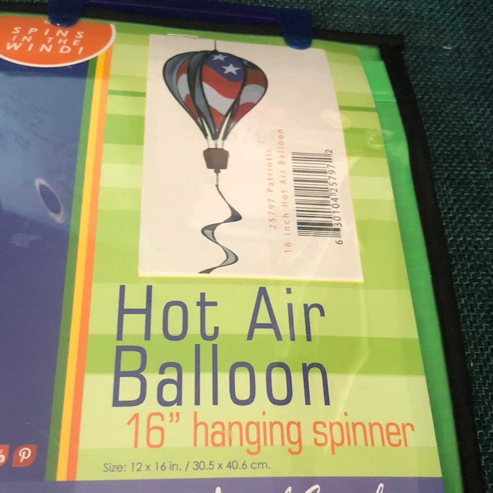 🏋️‍♂️ Patriotic Hot Air Balloon 16" Hanging Spinner